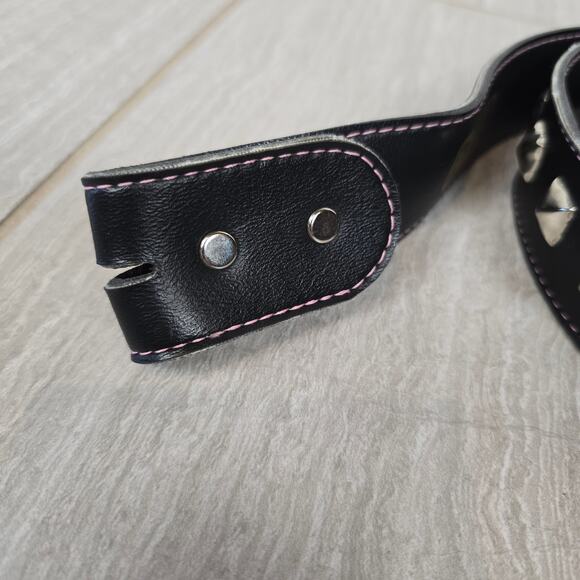 Paul Frank Womens VTG Y2K Black Studded Belt Size Large - Picture 2 of 6